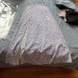 long maxi skirt with a thigh slit (flowers)